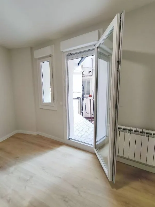 Stanze - Modernised Apartment with Balcony in Logroño
