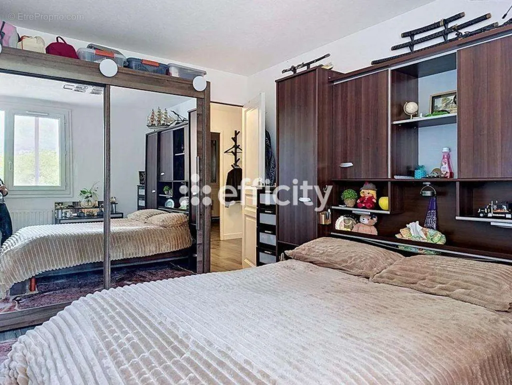 Bedrooms - Renovated Apartment with Terrace in Echirolles