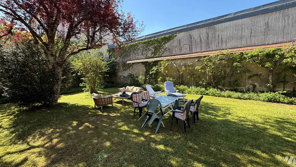Giardino - Renovated Flat with Garden in Dole Centre