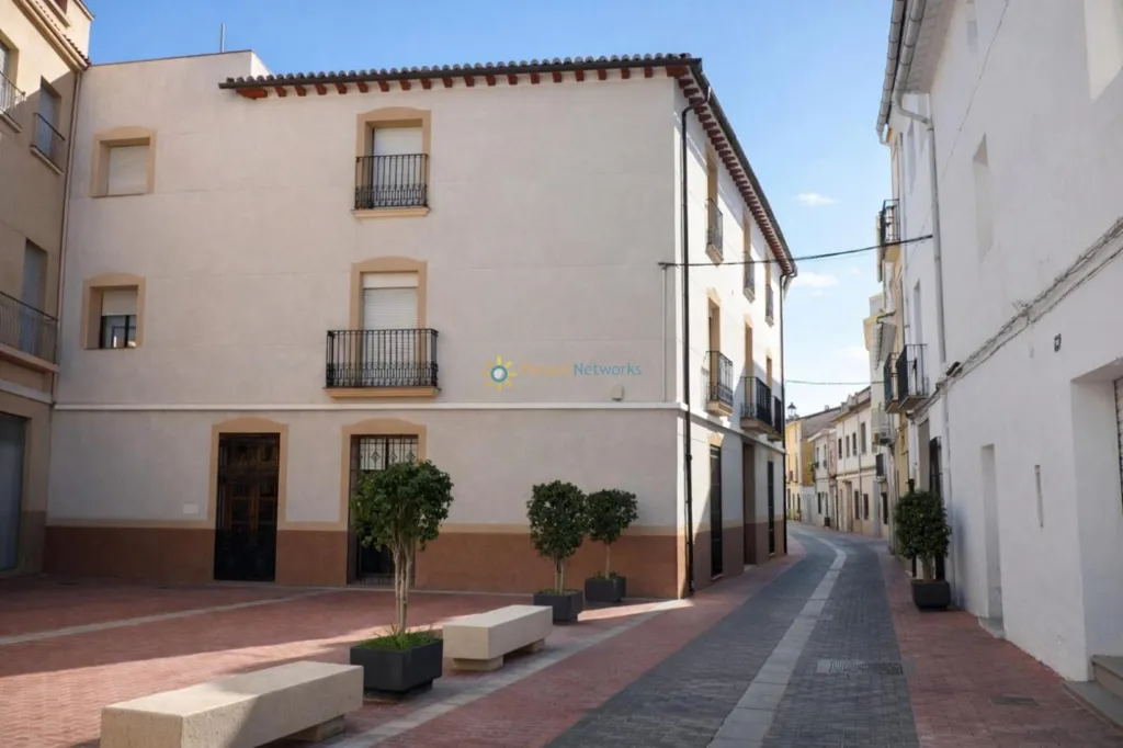 Extérieur - Renovated Hotel with Balcony in Rafelcofer