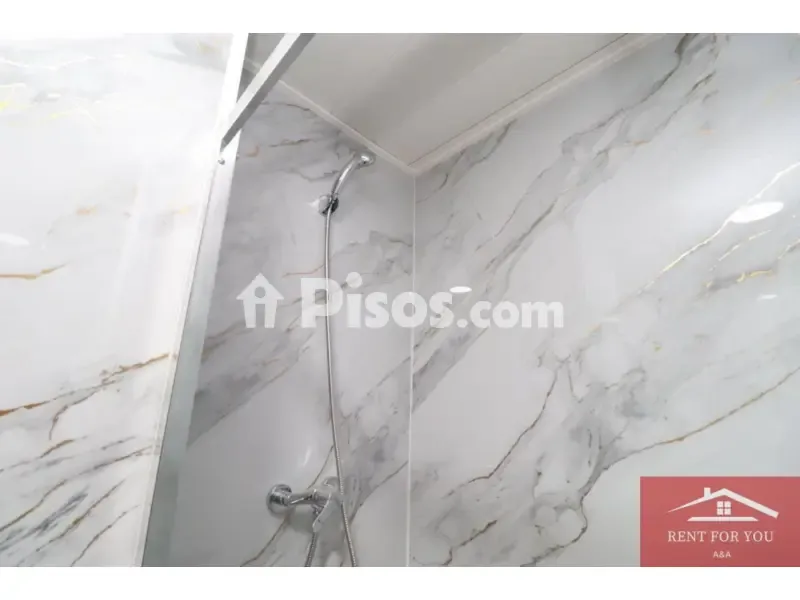 Bathrooms - Modern Loft in Alhaurín El Grande