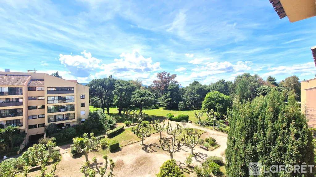 Jardin - Appartement Duplex avec Terrasse à Fréjus