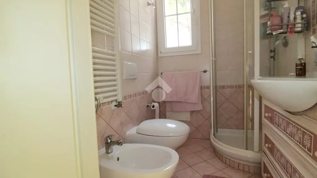 Bathrooms - Rustic Villa with Garden in Cesena