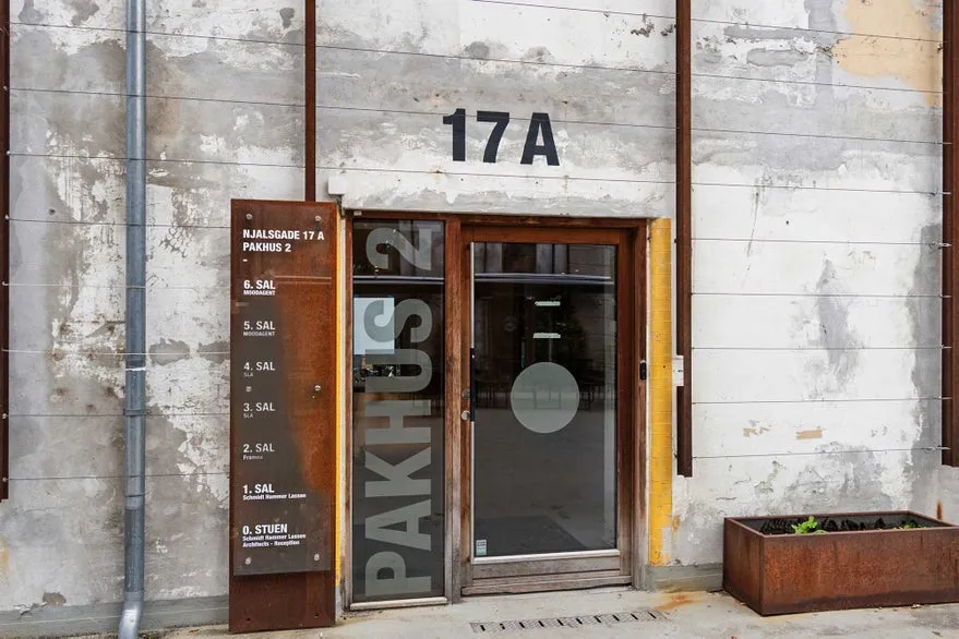 Exterior - Office Space with Industrial Charm in Islands Brygge