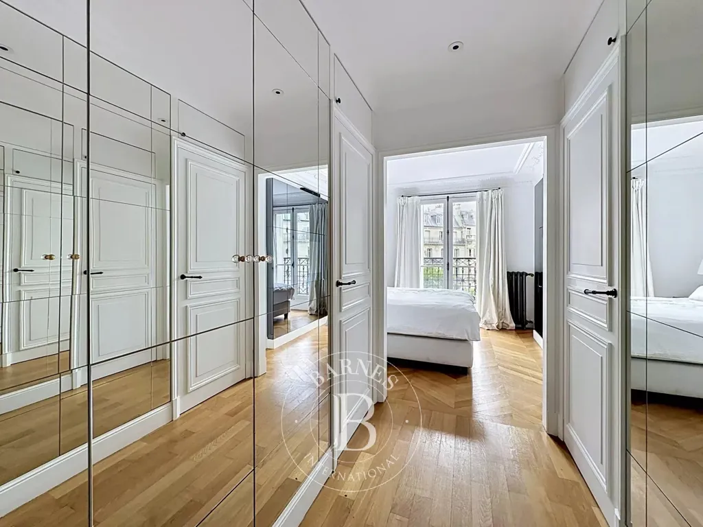 Stanze - Luxury Apartment with Balcony in Paris 7th