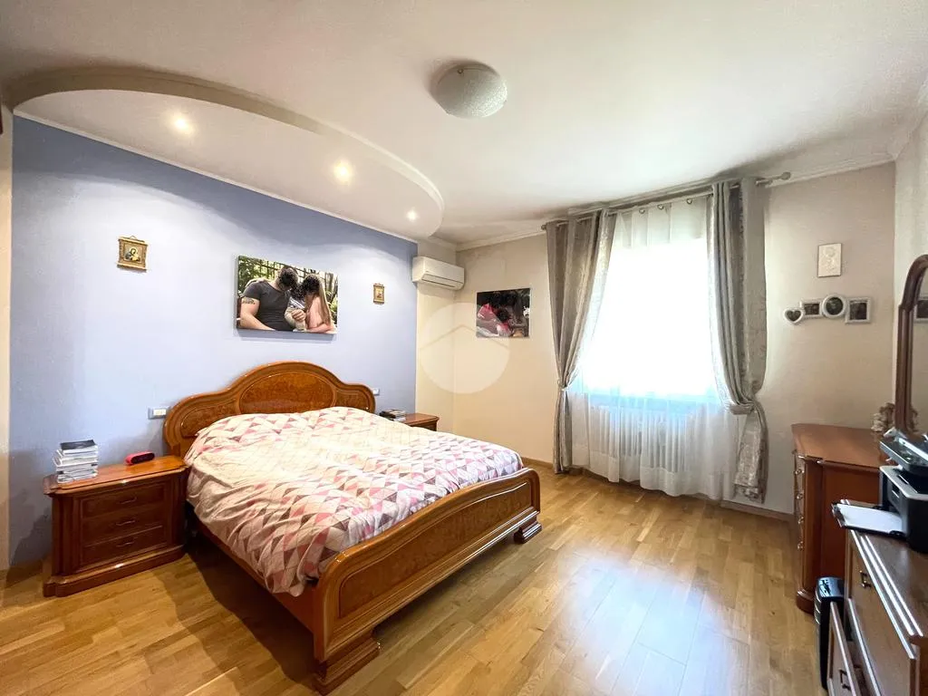 Chambres - Renovated Apartment with Mountain View in Brescia