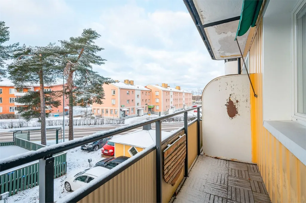 Rõdu - Apartment with West-Facing Balcony in Sandviken