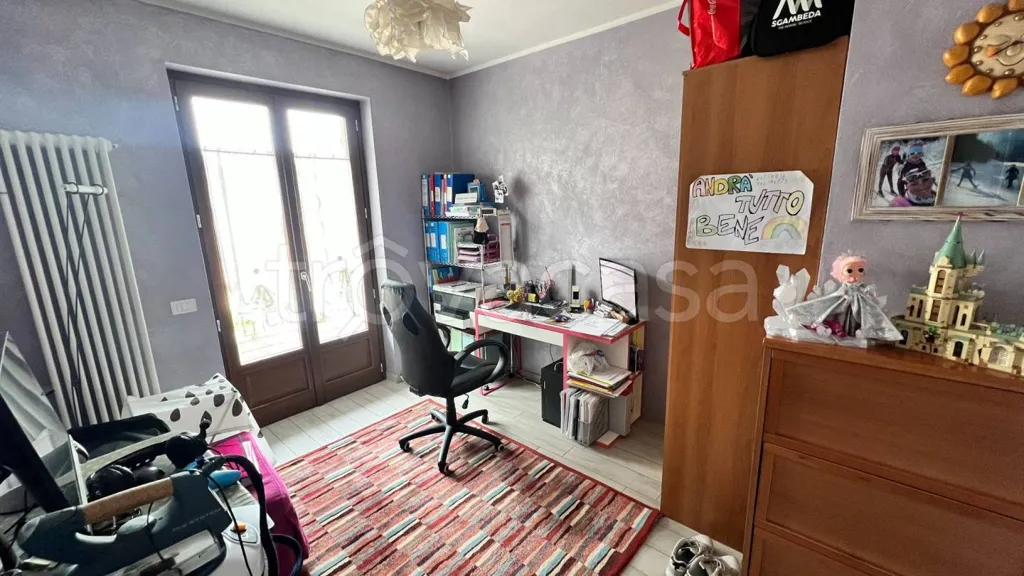 Bureau - Trilocale with Mountain Views in Chiusa di Pesio