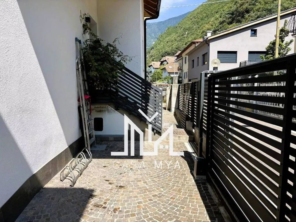 Välivaade - Luxury Villa with Private Garden in Laives