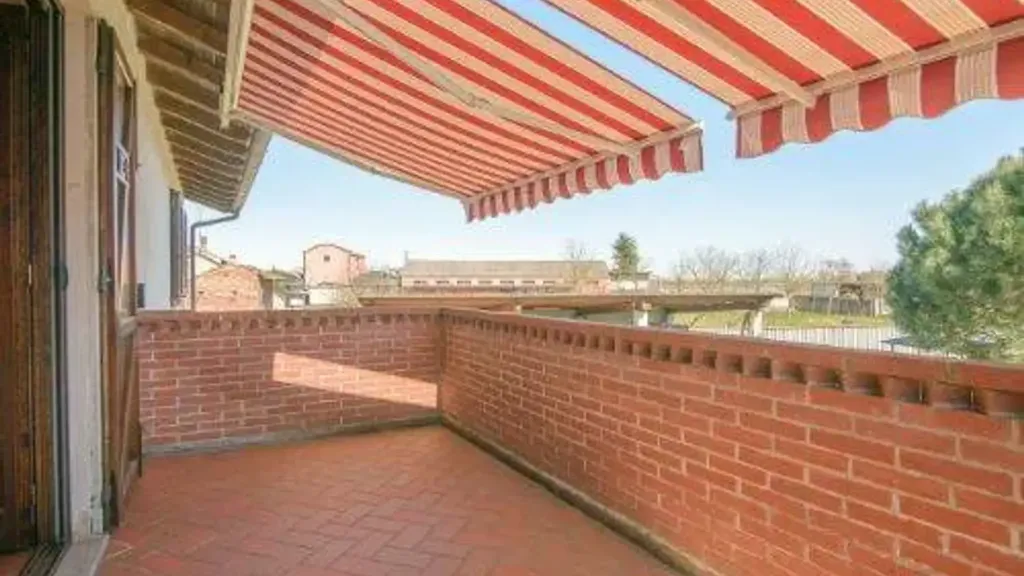 Rõdu - Rustic Villa with Garden near Mortara
