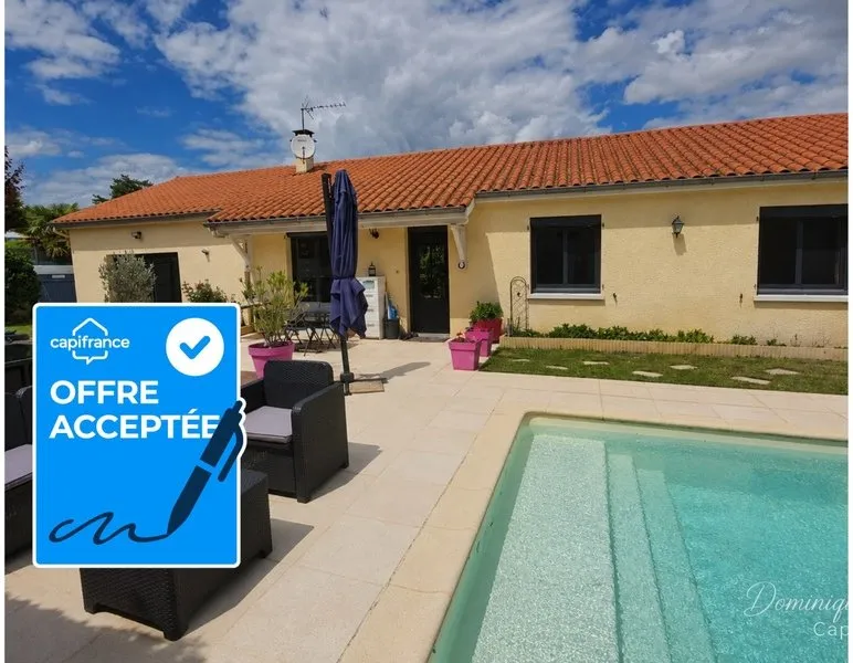 Piscine - Maison Plain-pied avec Piscine en Fond d'Impasse Calme