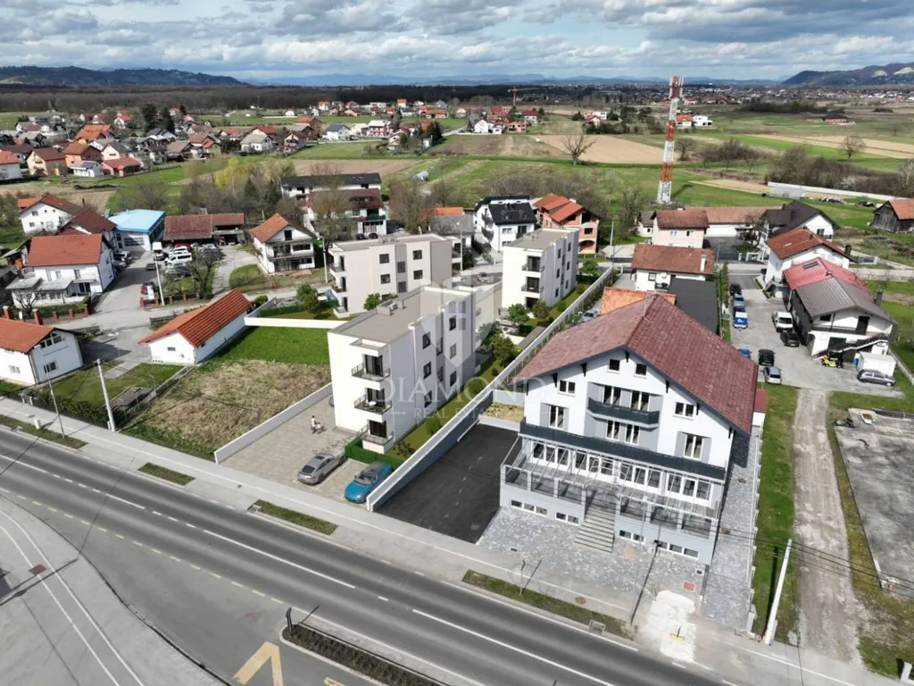 Õhuvaade - Modern Flat with Balcony in Gornji Stupnik