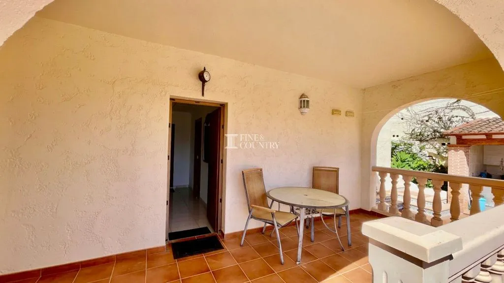 Terrasse - Luxury Villa with Mountain Views in Jalón