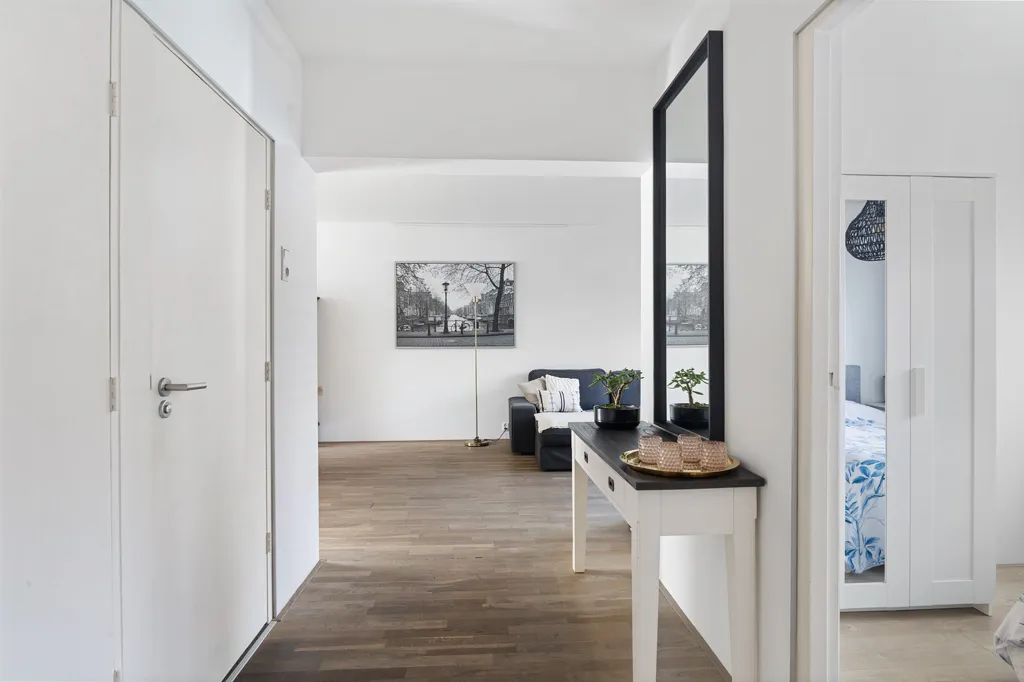 Esik - Galerijflat with Balcony in Quiet Green Area