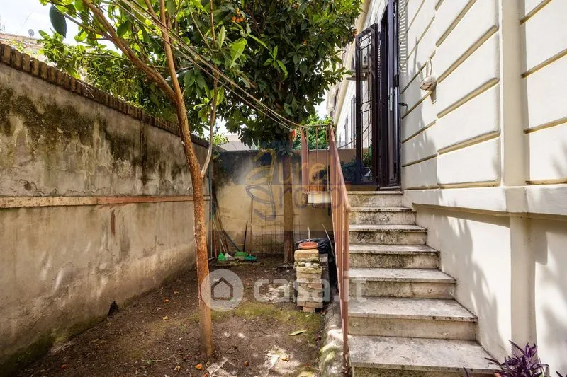 Jardin - Bilocale with Garden in Historic Building, Testaccio, Rome
