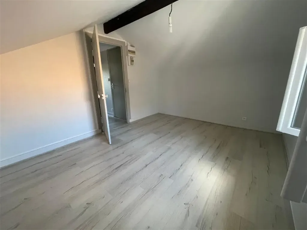 Pièces - Appartement Rénové Proche Parc Blossac à Poitiers