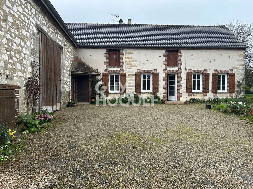 Aed - 5-toaline maja asukohas Provins