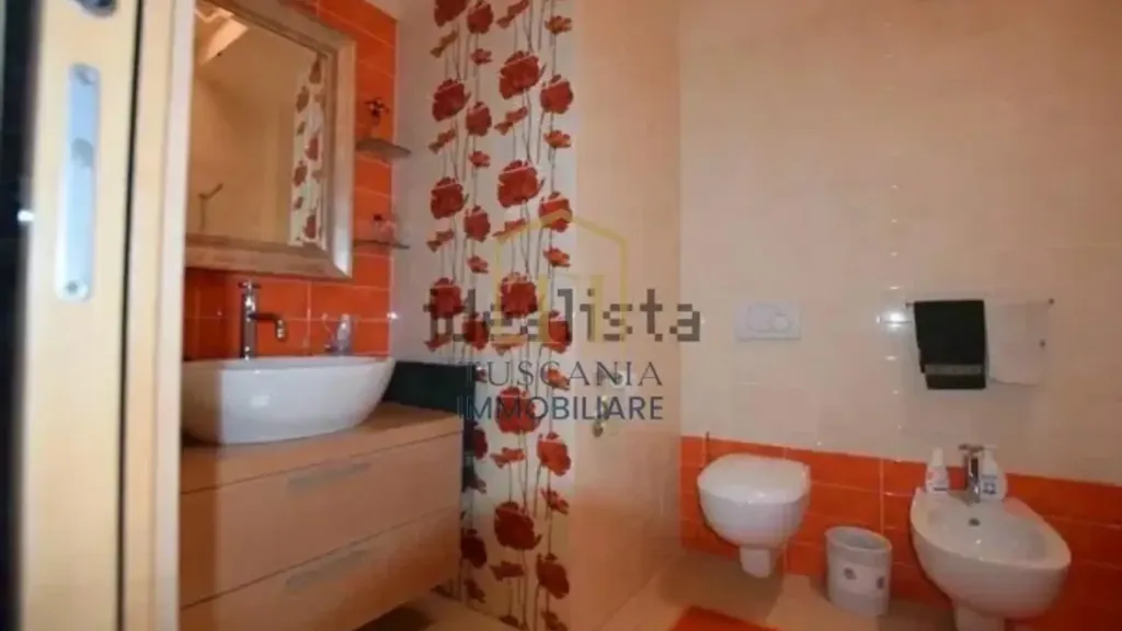 Salles de bain - Terraced House with Solar Panels in Poggibonsi