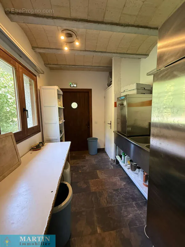 Cucina - Mas with River Access in Peaceful Hamlet