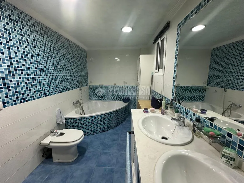 Vannitoad - Reformed Flat with Balcony in Miraflores, Málaga