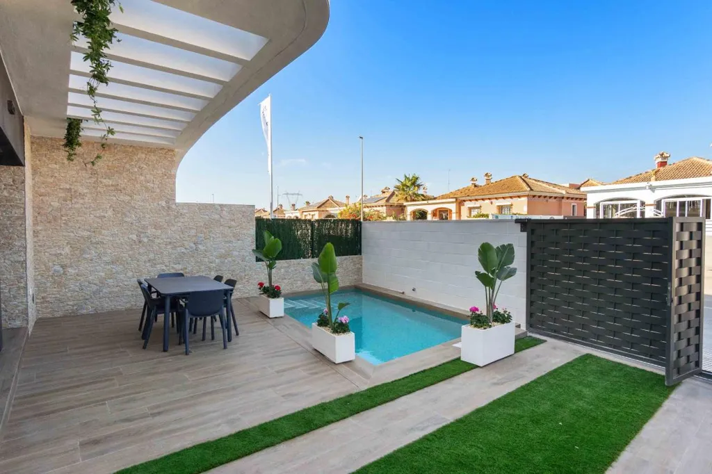 pool_area