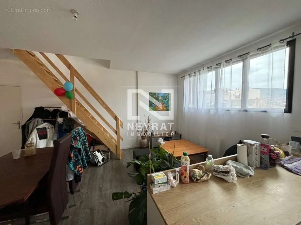 Séjour - Appartement Duplex avec Parking à Autun