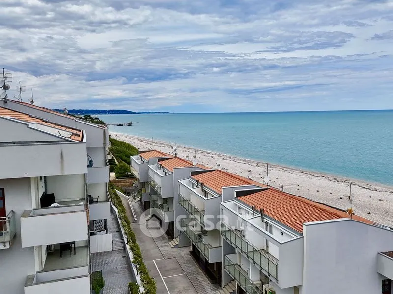 Balcon - Seafront Apartment with Terrace in Torino di Sangro