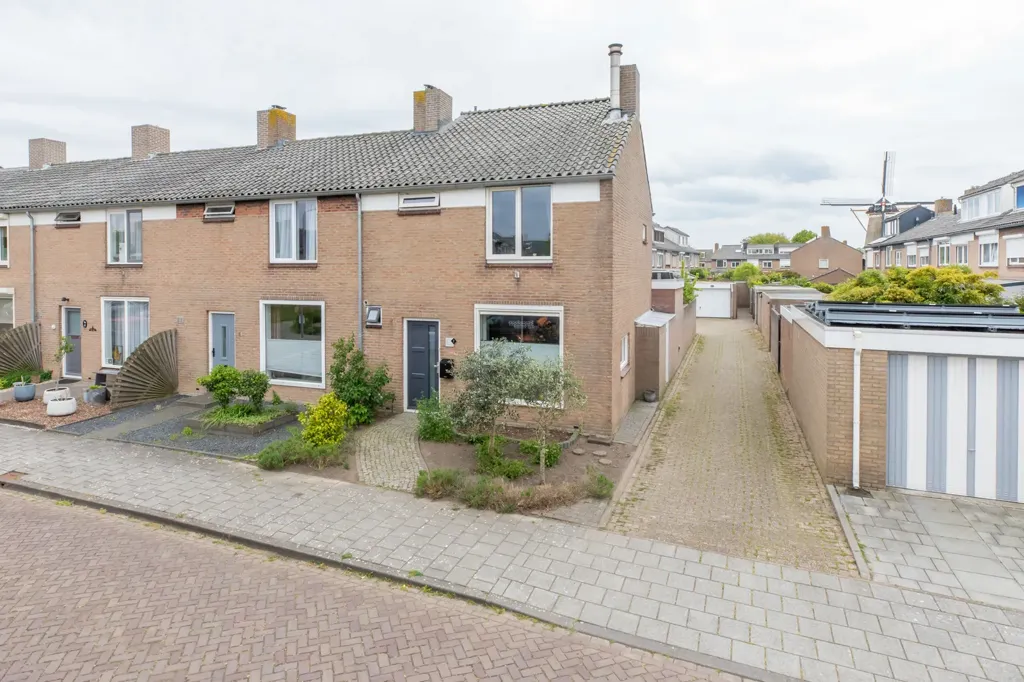 Välivaade - Modernised Corner House with Garden in Middelburg