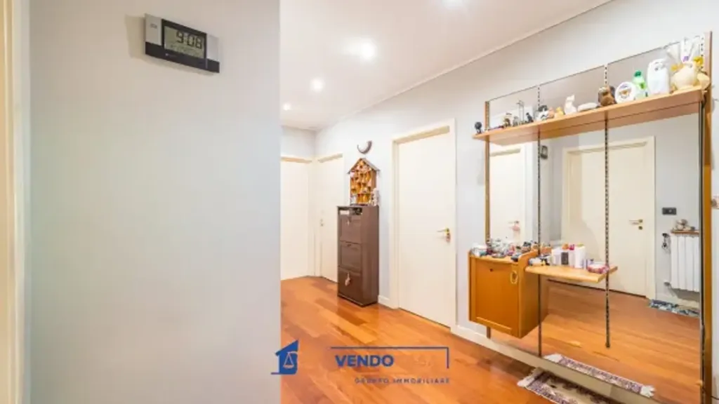 Entrée - Quadruplex Apartment with Balcony in Carmagnola