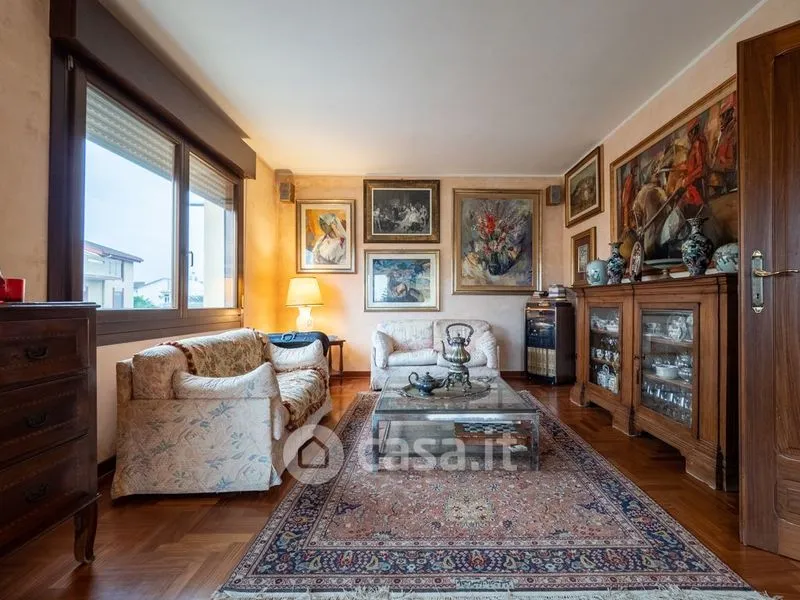 Elutuba - Elegant Villa with Private Garden in Selargius