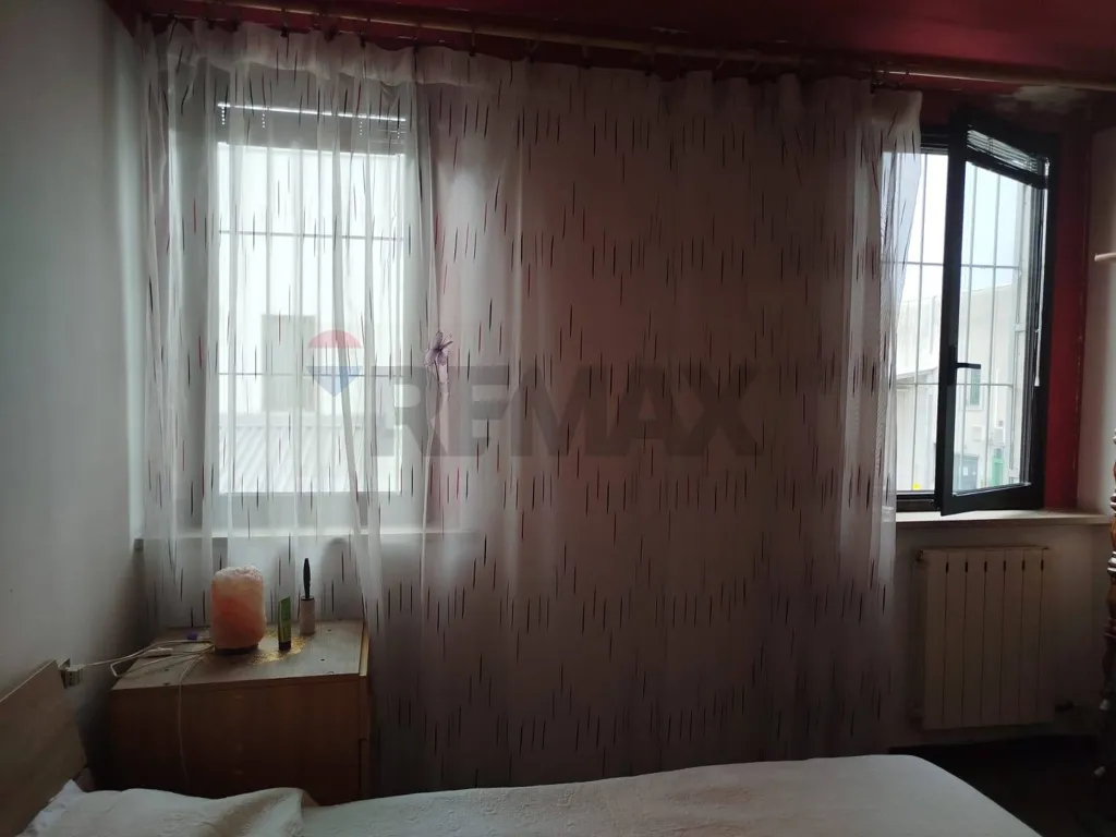 Magamistoad - Warehouse with Apartment in Industrial Zone