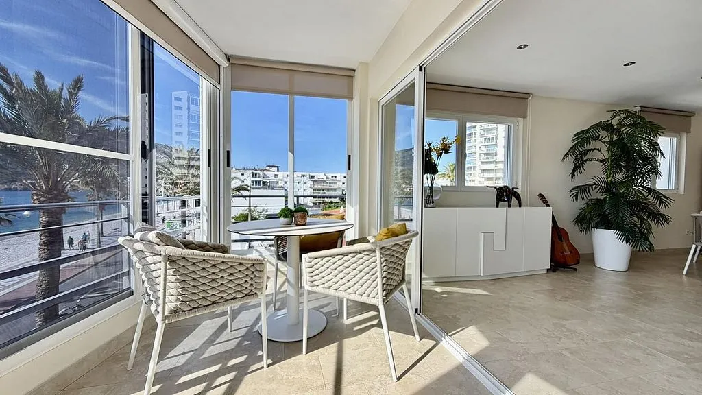 Terrasse - Seafront Apartment with Pool in L'Albir