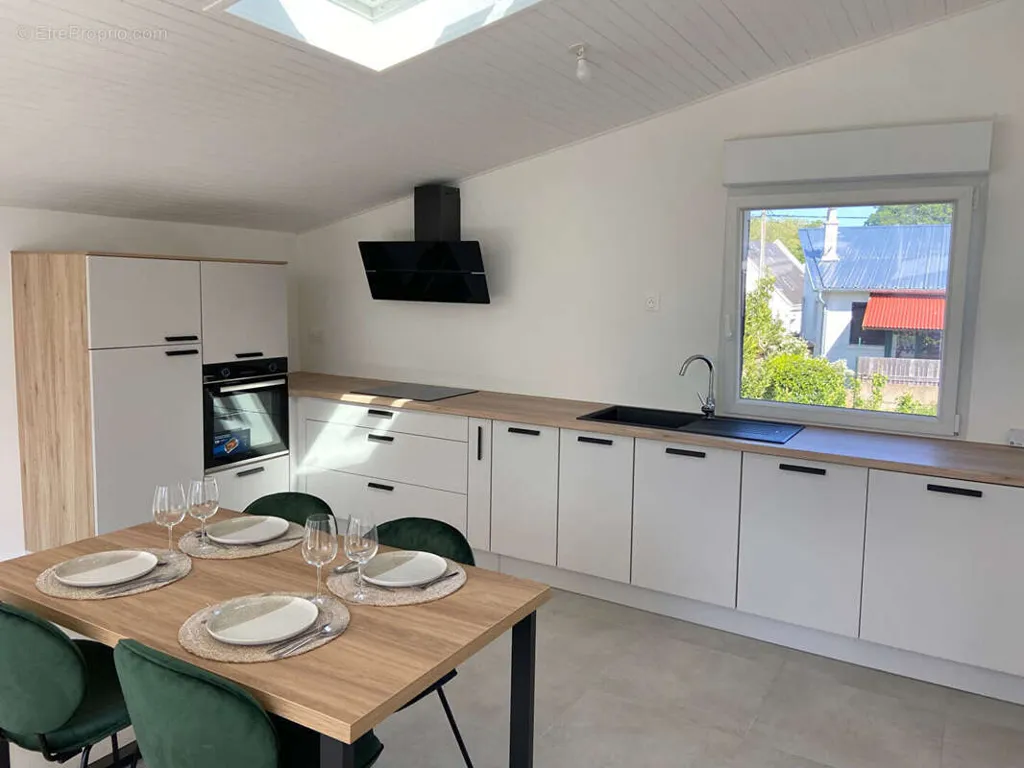 Cuisine - Duplex Rénové avec Terrasse Sud à Saint-Marc-sur-Mer