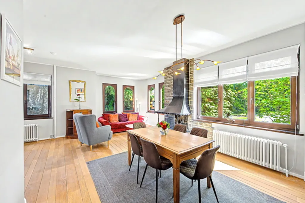 Söögituba - Retro House with Terrace in Uccle