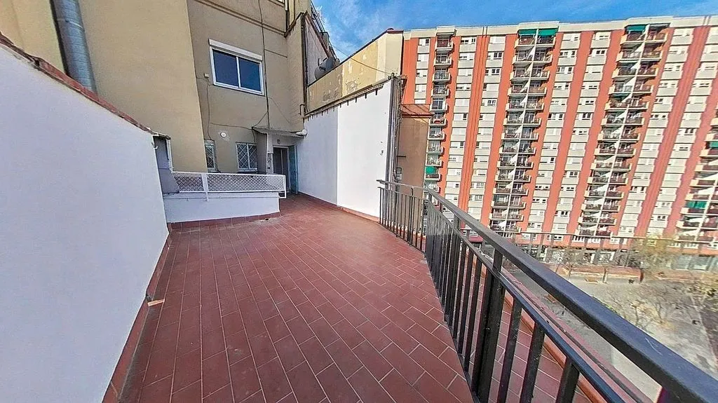 balcony