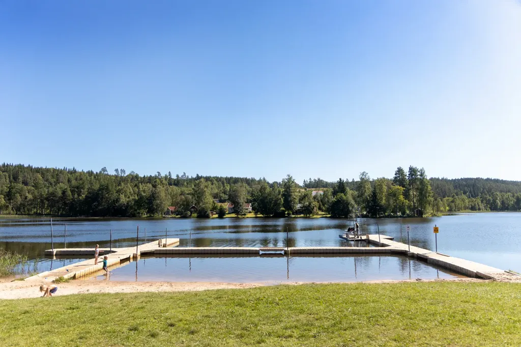 Lakeside Plots with Views in Uddebo