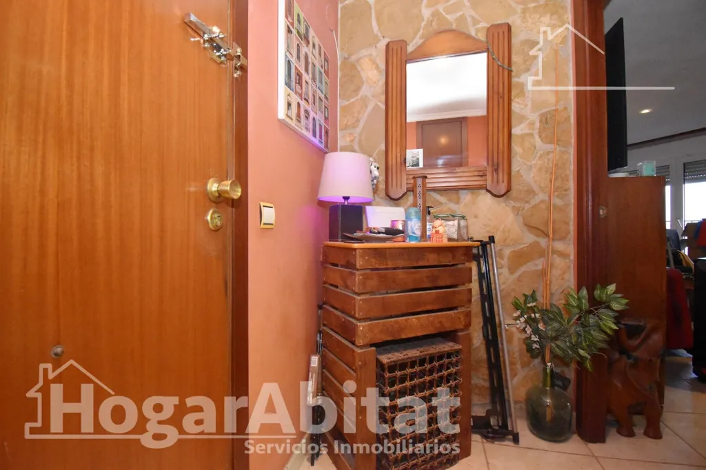 Entrée - Spacious Corner Flat with Garden View in Castellón