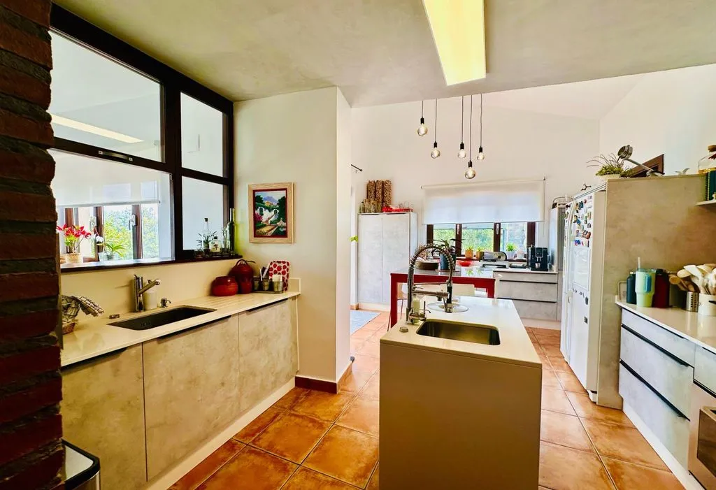 Cuisine - Luxury Detached House with Pool in Badajoz