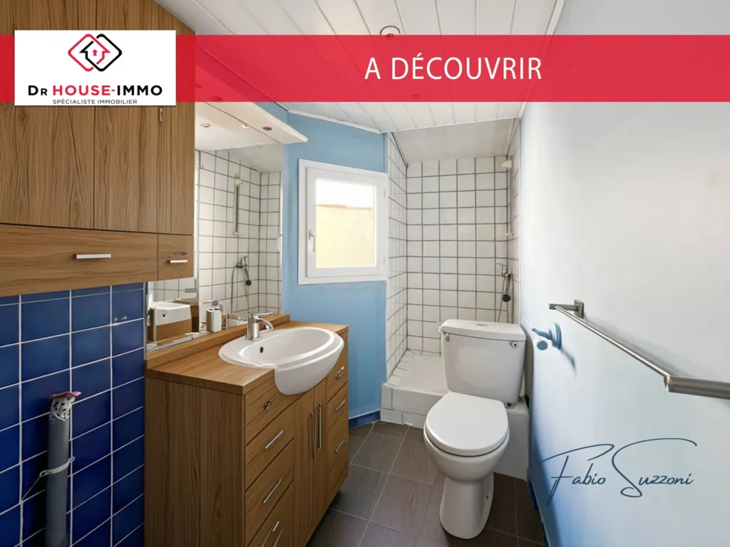 Salles de bain - Appartement Duplex avec Terrasse en Centre-Village à Gareoult