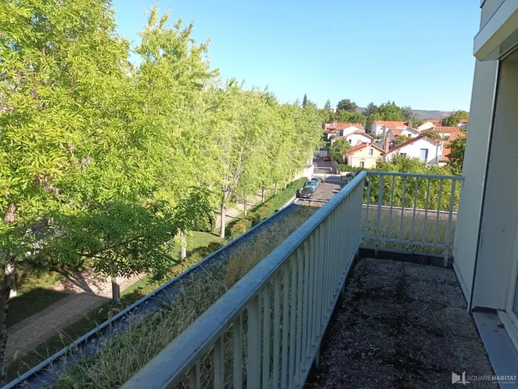 Rõdu - Studio with Terrace in Chamalières
