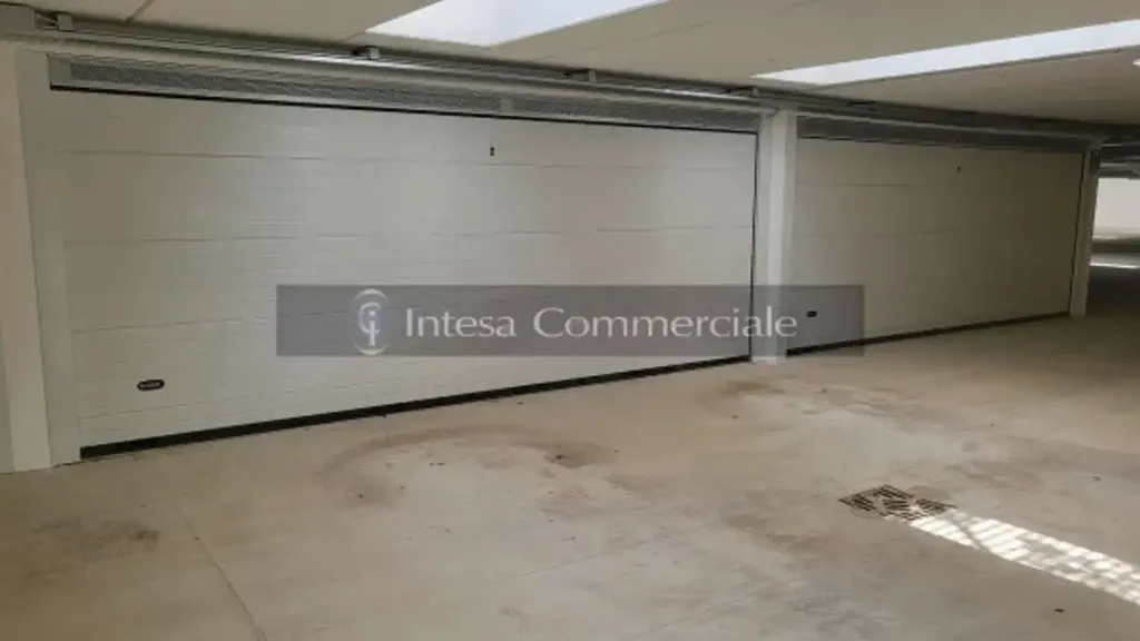 Garage - New Trilocale with Private Garden in Collebeato