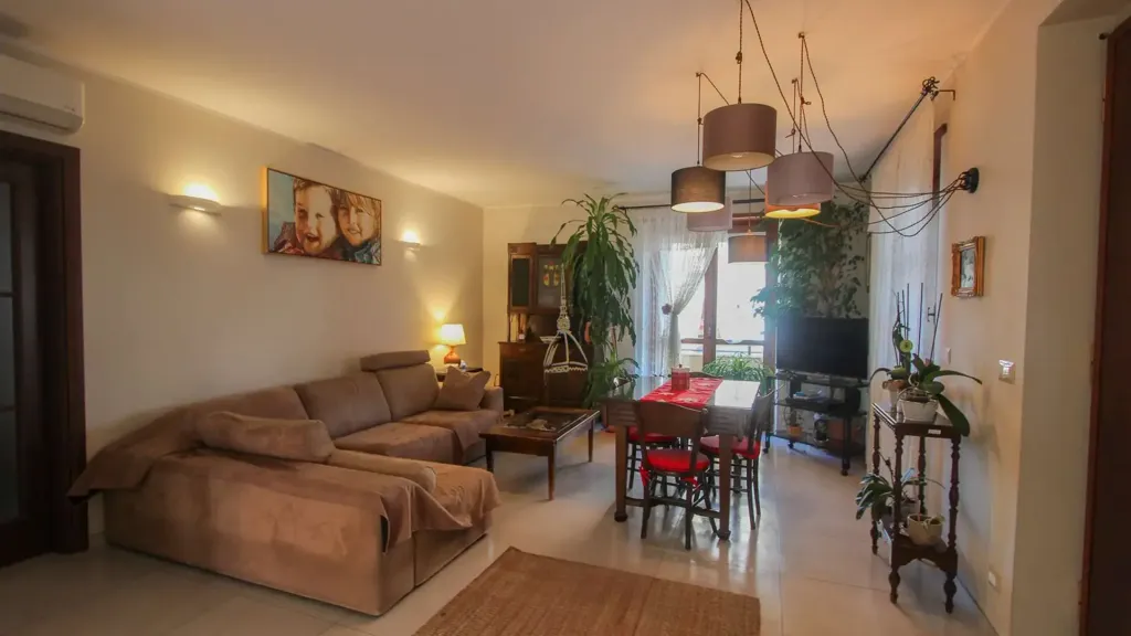 Living Room - Apartment with Private Garden in Moncalieri