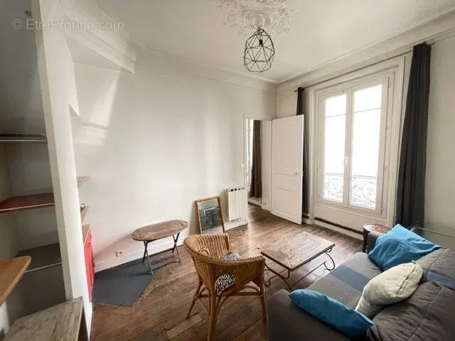 Elutuba - Charming 1900s Apartment with Courtyard in Paris 3e