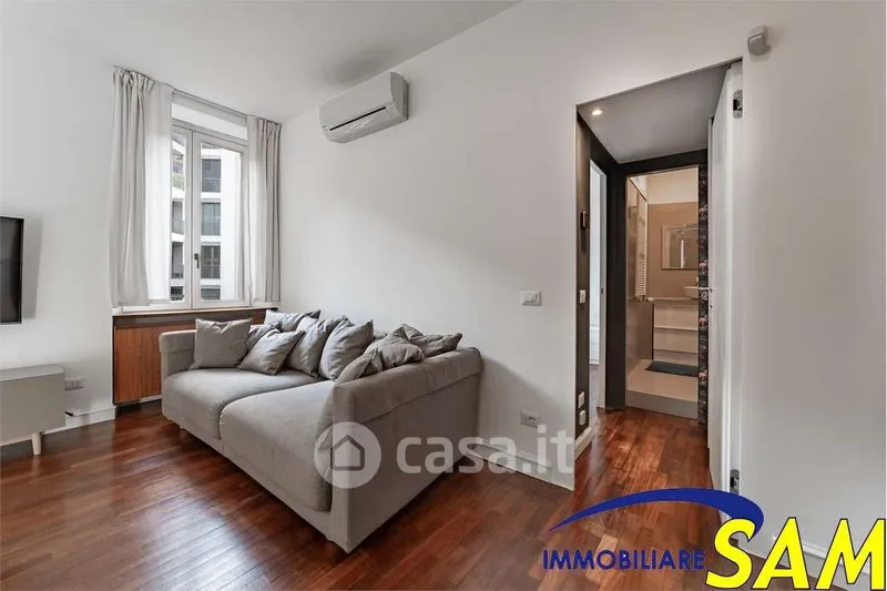 Elutuba - Fully Furnished Flat in Historic Building, Milan