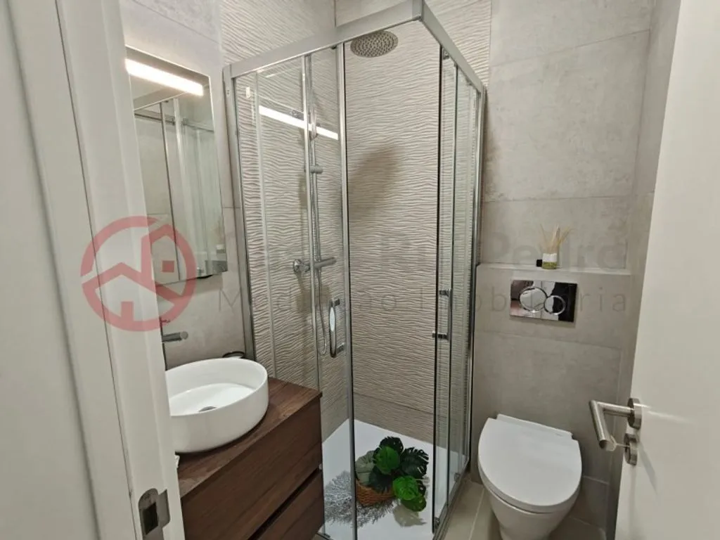 Vannitoad - Luxury Flat with Patio in Benfica, Lisbon