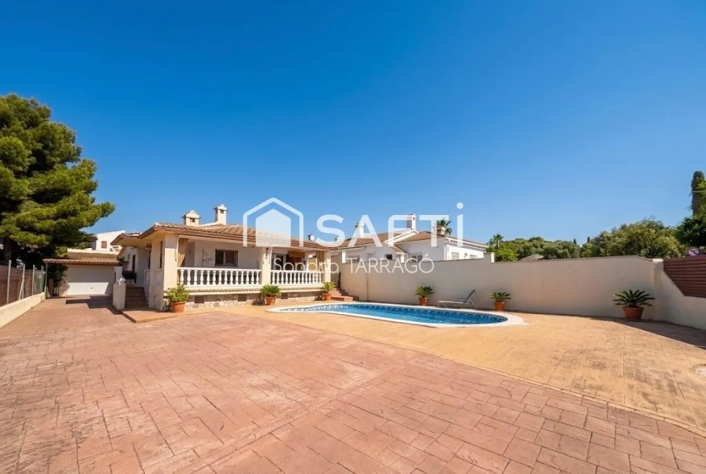 Bassein - Family House with Pool in Cunit