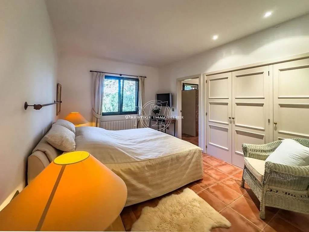 Chambres - Luxury Villa with Golf Views in Navata