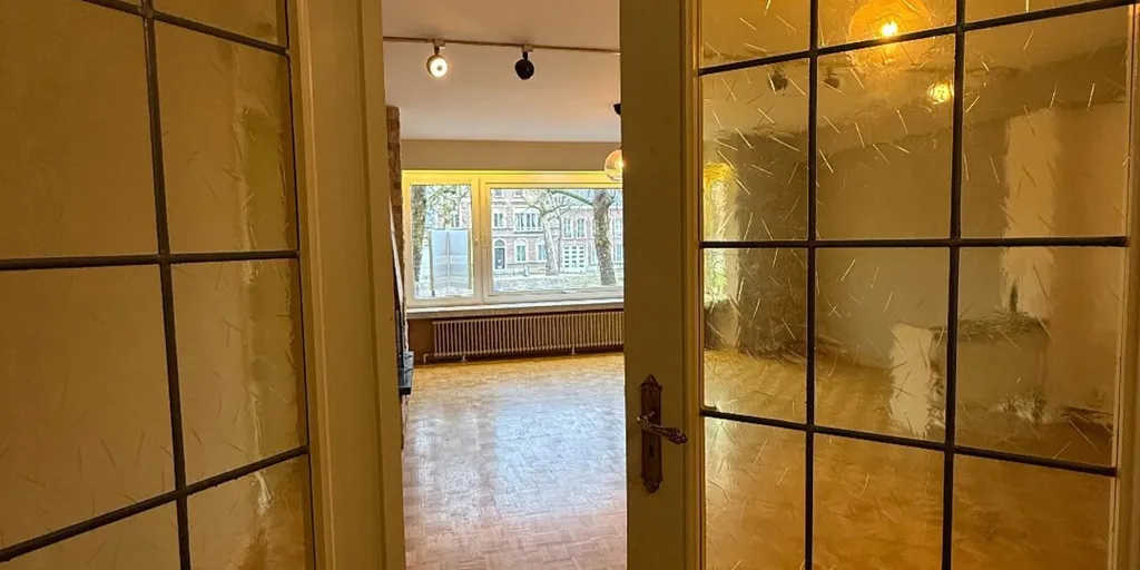 hallway_entrance