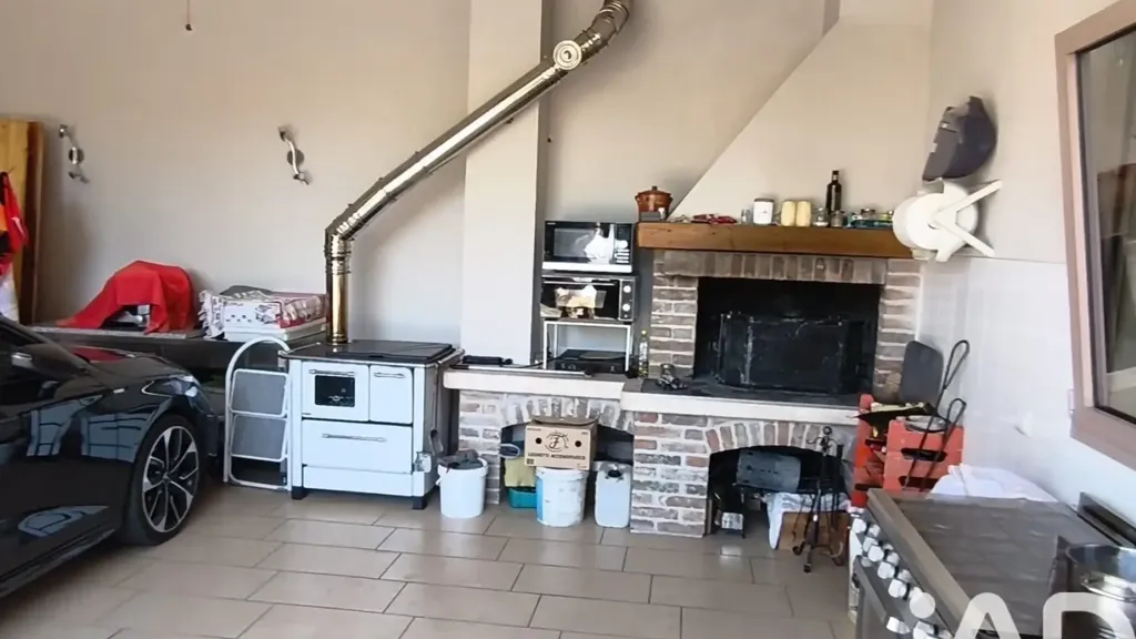 Garage - Rustic Apartment with Terrace in Montegaldella