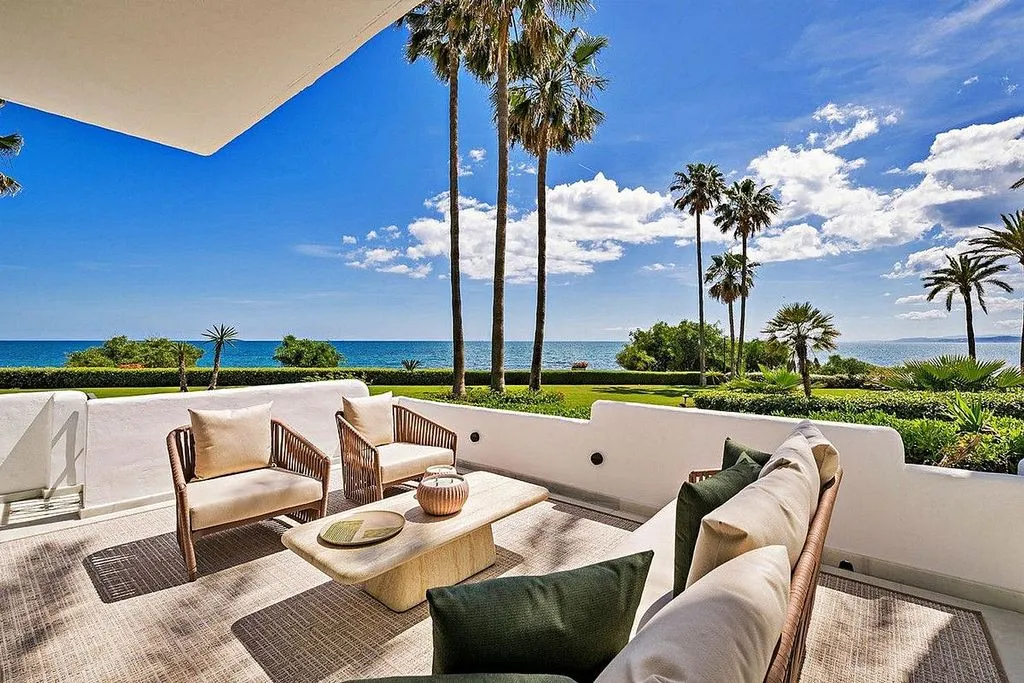 Terrass - Penthouse with Pool in Estepona